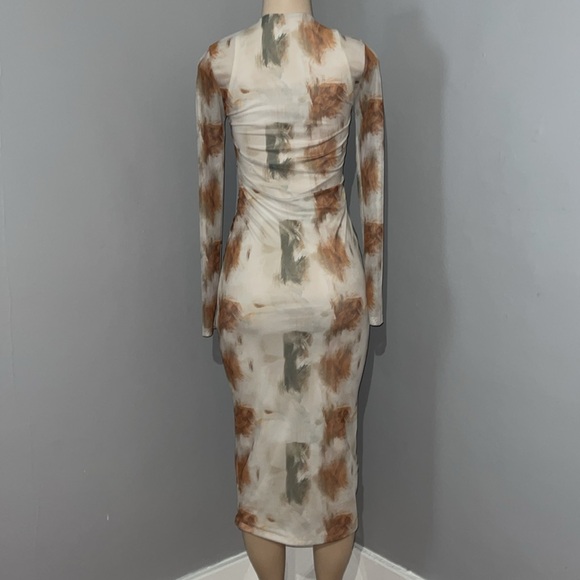 Mesh Dress - Picture 4 of 12